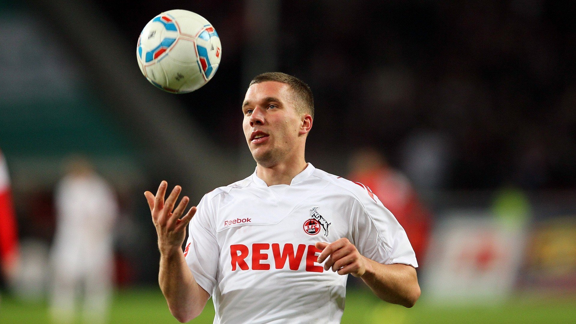 绝境逆转！多特蒙德最后时刻击败新西兰，萨拉赫终成关键先生